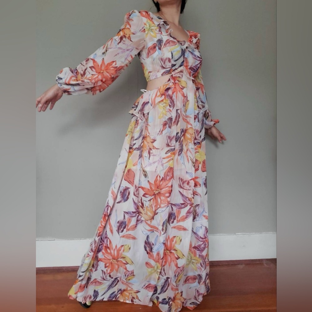 Florals cut out maxi dress
